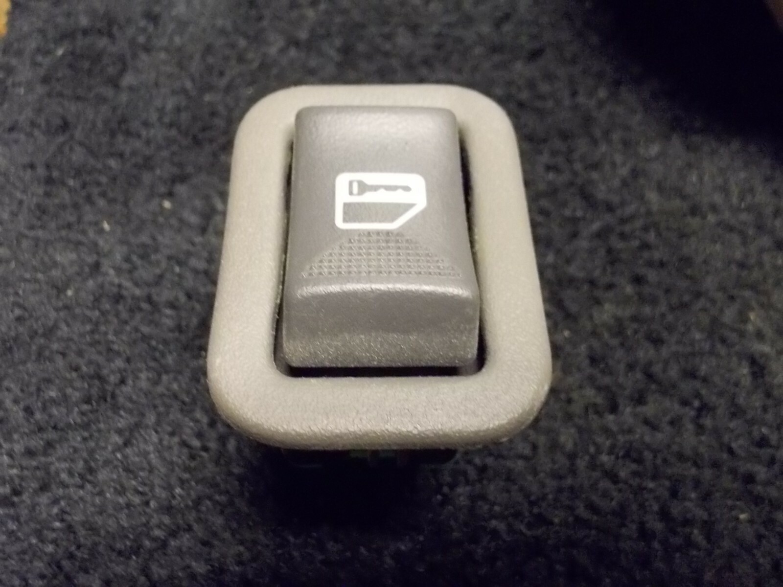 ACDelco GRAY Door Lock Switch Chevy Express Van Savana 25735380 6291003