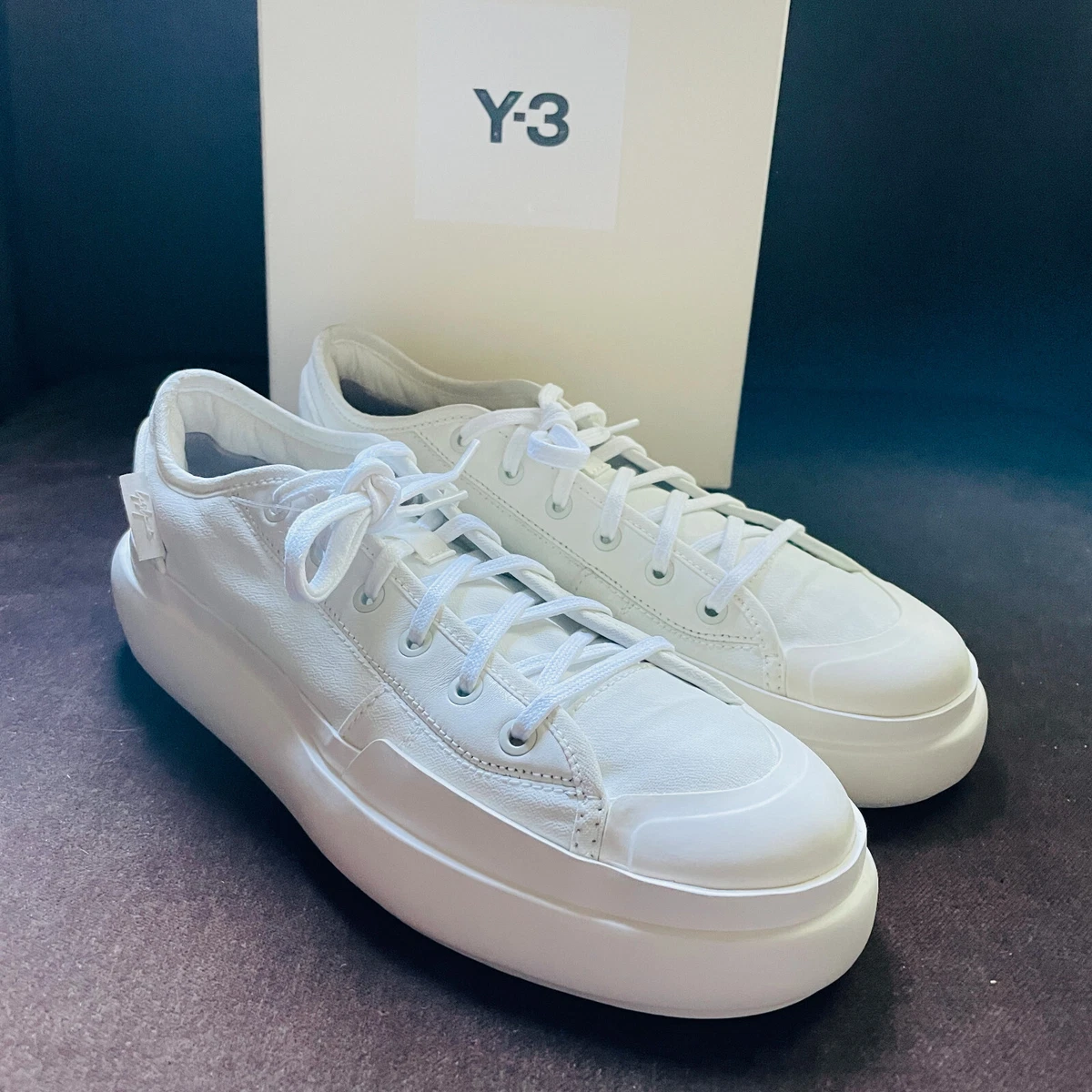 y 3 ajatu court low white