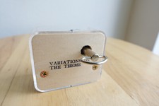 Sankyo Music Box Movement: "Variations On the Theme" with key