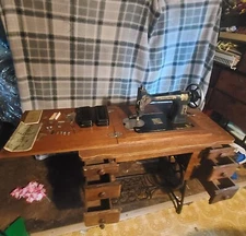 1920s Franklin Rotary Sewing Machine With Table & Accessories 