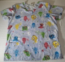 Sesame Street Woman s Scrub Top Size L Big Bird Elmo Cookie Monster Oscar