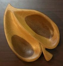 Primitive Vintage Antique Wood “LEAF” Bowl