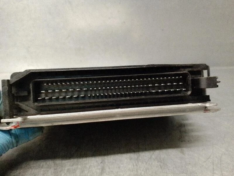 8966105231 centralina motore per TOYOTA AVENSIS BERLINA (T 22) 1.6 1997 4897401 - Immagine 3 di 4