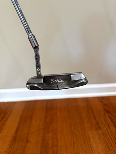33 inch Scotty Cameron Pro Platinum Newport Mid Slant RH Putter