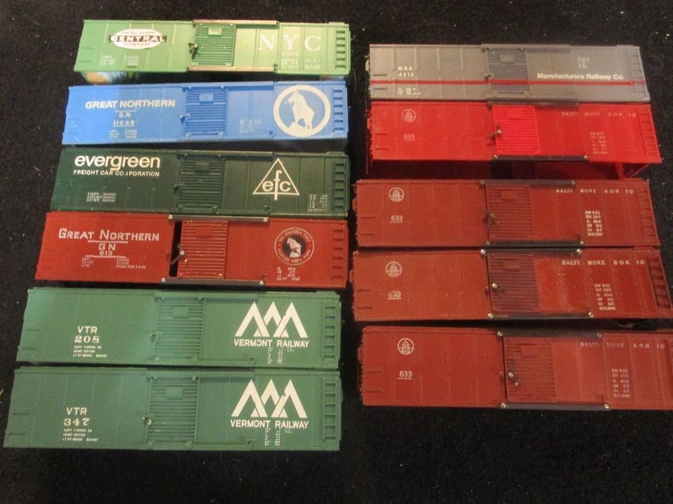 Eleven S Gauge 40' Box Car Shells by American Flyer (TJ) - Image 2 of 2