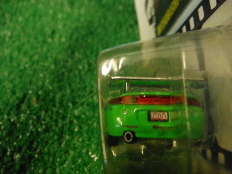 2002 REVELL MITSUBISHI ECLIPSE 1/64 SCALE *NEW* IN PACKAGE - Image 4 of 4