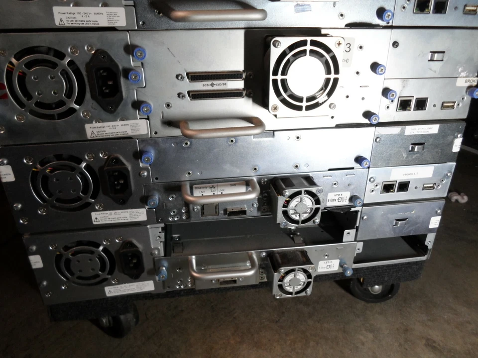 Oracle SUN SL24 2U ONE LTO4 SAS HH Library 380-1643 SL24-1L4H-SAS-Z 380-1601 - Image 2 of 4