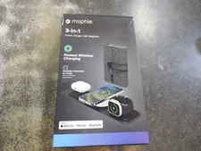 Black Mophie Snap+ 3-in-1 Multi-Device Travel Magsafe Compatible Charger