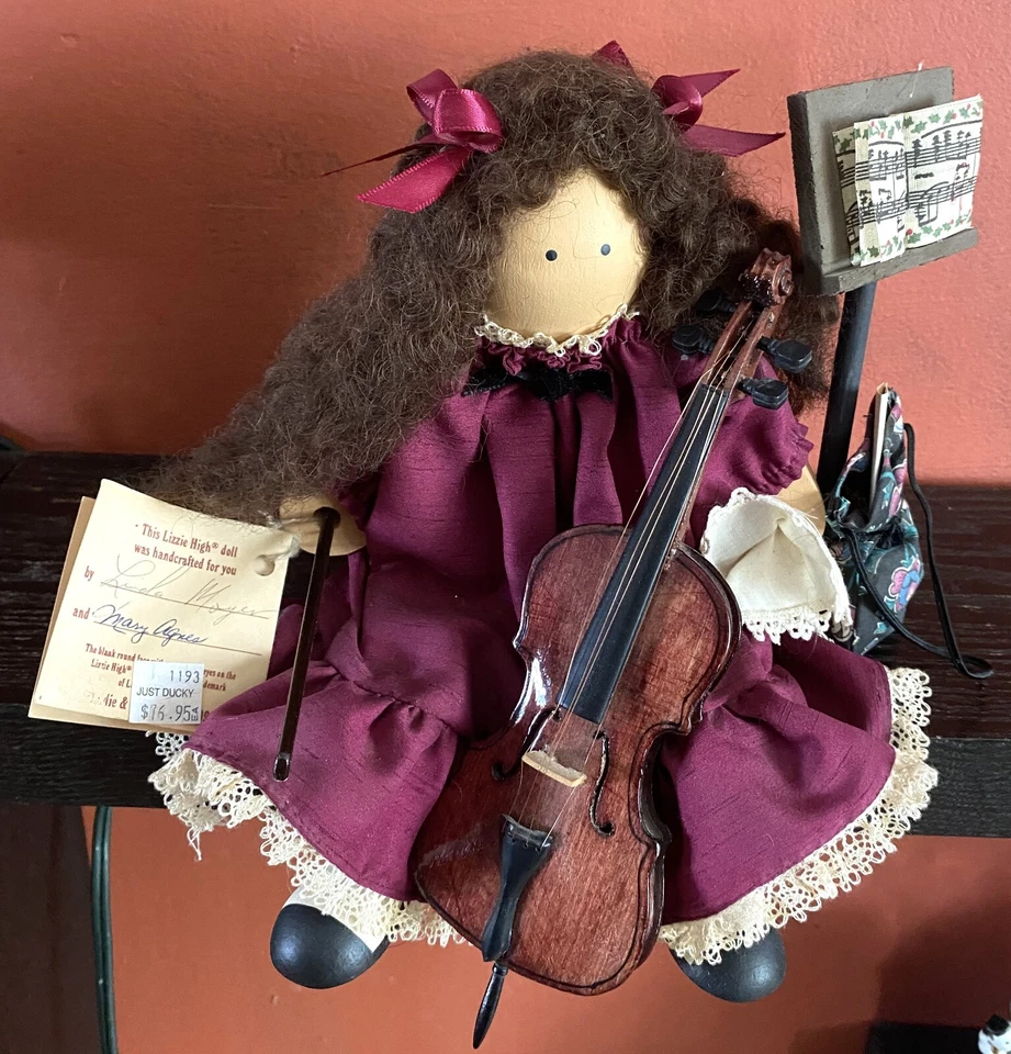 6 - Lizzie High Christmas Concert 娃娃 从 90 年代-愿意到拆分 — 第 2/4 张图片