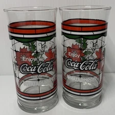 Whataburger Coca Cola Drinking Glasses Poinsettia Christmas Holiday Set of 2 Vtg