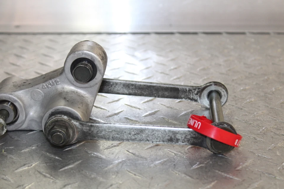 2004 YAMAHA V STAR 1100 XVS1100A КЛАССИЧЕСКИЙ DOGBONE ШОК ССЫЛКА 4KM-2217A-00-00 - Изображение 3 из 4