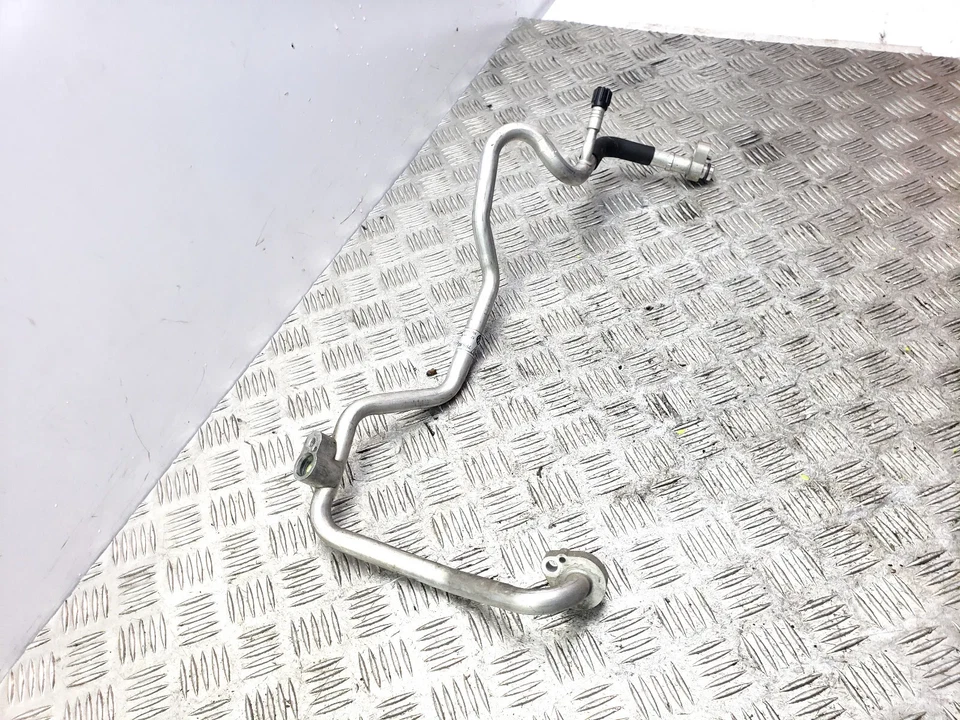 MANGUERA TUBO AIRE ACONDICIONADO AIRE ACONDICIONADO HÍBRIDO 3.0 PORSCHE CAYENNE 958 MK2 2015 7P5820744J - Imagen 3 de 4