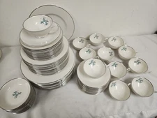 60 PCS Syracuse CHINA  LYRIC Service For 12 Plates Bowls Cups Leaves Silver Trim