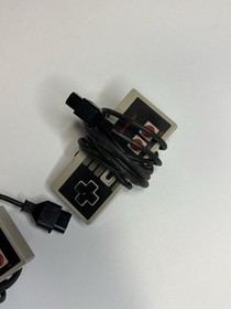 Nintendo NES Action Set Consola Paquete con Caja, Zappers, Extras - LEER