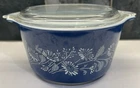 Vintage Pyrex Colonial Blue Mist Daisy 1 Quart Casserole Dish & Lid 473 B NICE