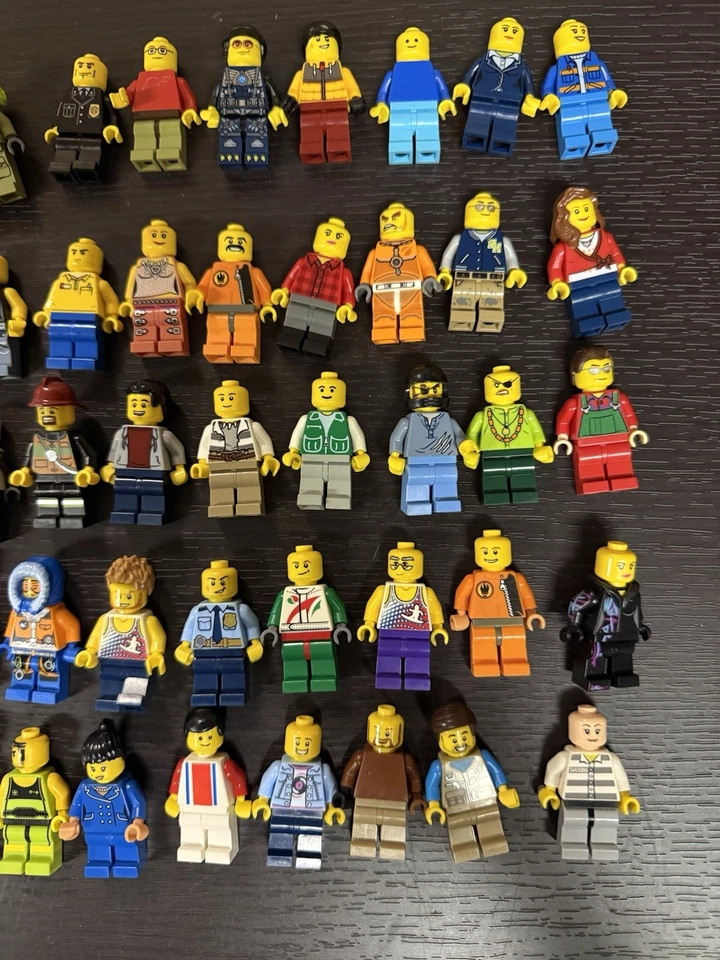 Lote de 50 minifiguras LEGO City People Foto 3 de 4