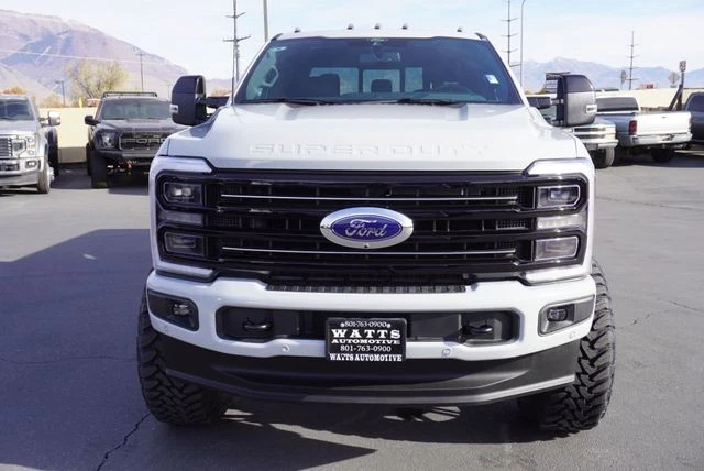 2025 Ford F-350 PLATINUM FX4 - Image 4 of 4