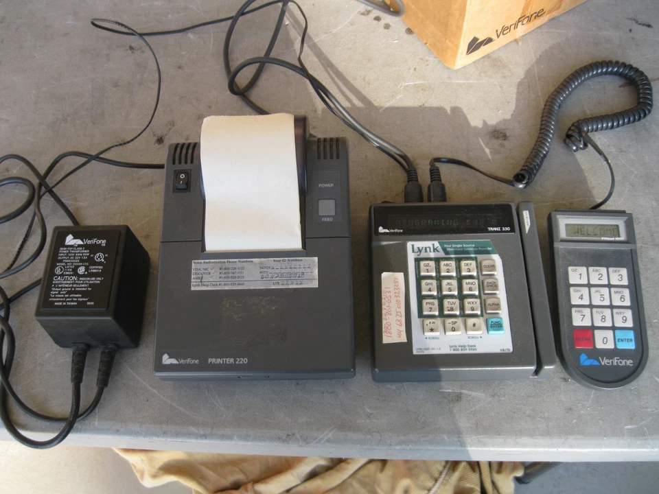 VERIFONE Printer 220, Tranz 330, Pin Pad 1000 Credit card System-Powers ON-AS IS - Image 2 of 4