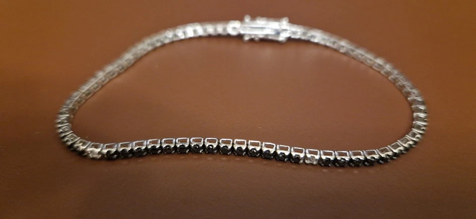 Bracciale tennis in oro 18 carati e diamanti - Immagine 3 di 4