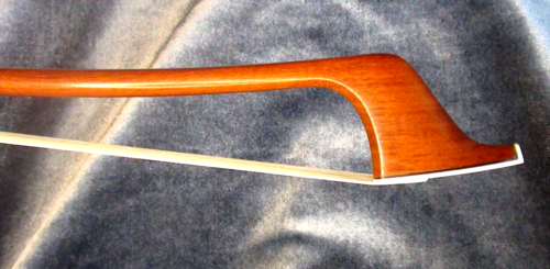 Schöner Kontrabassbogen Pernambuco gestempelt D Muniz Brasil 136gr. 69cm. - Bild 3 von 17