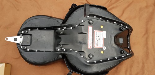 Mustang Seat Sitzbank Touring 75530 Harley Dyna & Wide Glide 1996-03 Conchos - Picture 8 of 16