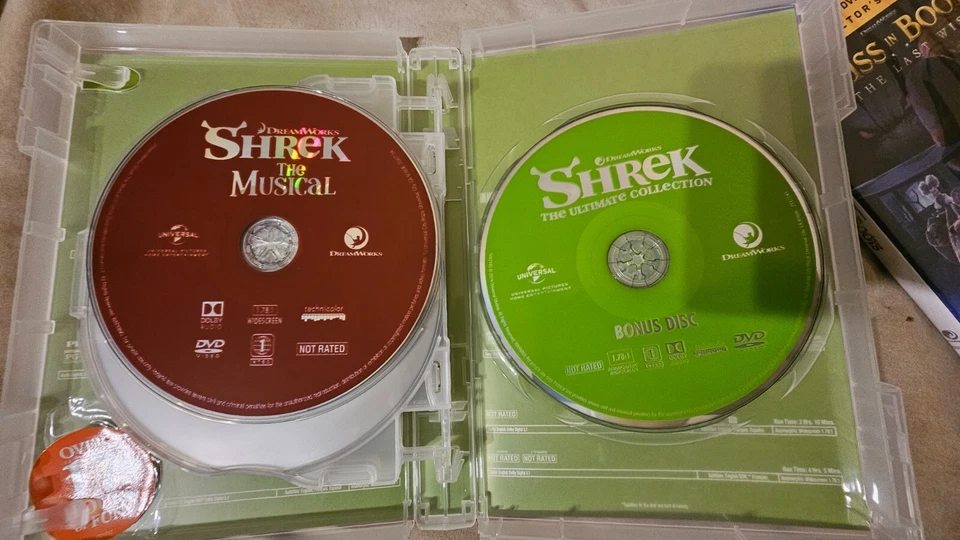 Набор DVD Shrek: The Ultimate Collection издание 2019 + Кот в сапогах 2 Blu-ray - Изображение 4 из 4