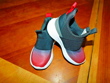 Cat Jack black/red slip-on sneakers toddler sz 6
