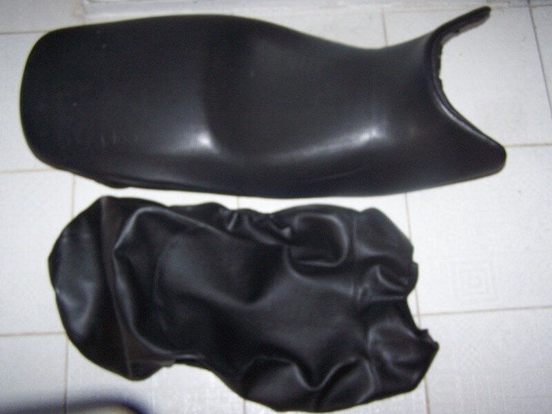 Housse de selle Bagster 2692 pour moto BMW F650 GS modèle 2000 à 2007