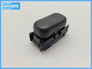 Original Mercedes-Benz A-Klasse (W168) Blindschalter Knopf Taste A1688207110