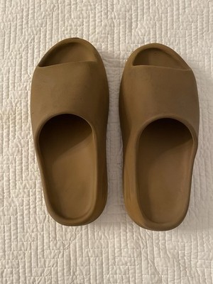 Adidas Yeezy Tan Brown Slides size #11 | eBay display picture 3