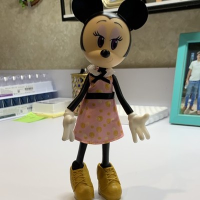 Disney Minnie Mouse Figurine Pink Polka Dot Dress Yellow Shoes