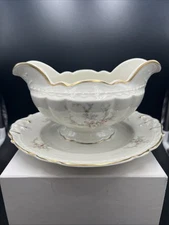 Royal Jackson Vogue Ceramics Industries Gravy Boat with Underplate in the Roses