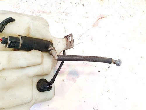 Waschwasserpumpe, Scheibenreinigung  Volkswagen Golf DE1619547-67