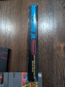 Donkey Kong Jr. NES Nintendo 5-Screw Black Box w/ Sleeve & Foam Tab NO MANUAL