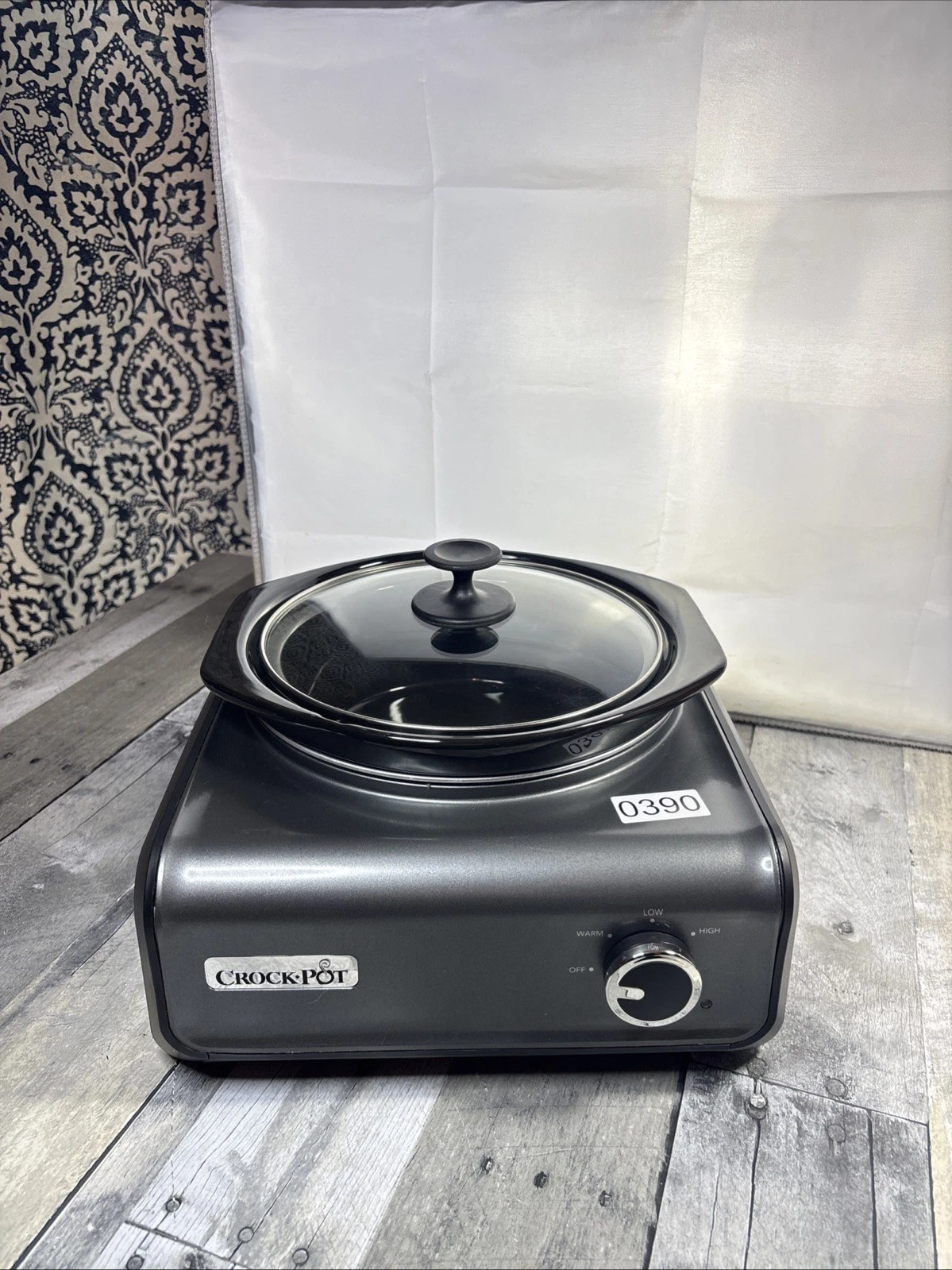 Crock Pot Hook Up 2.5 Quart Round Slow Cooker Black/Dark Gray SCCPMD2-CH