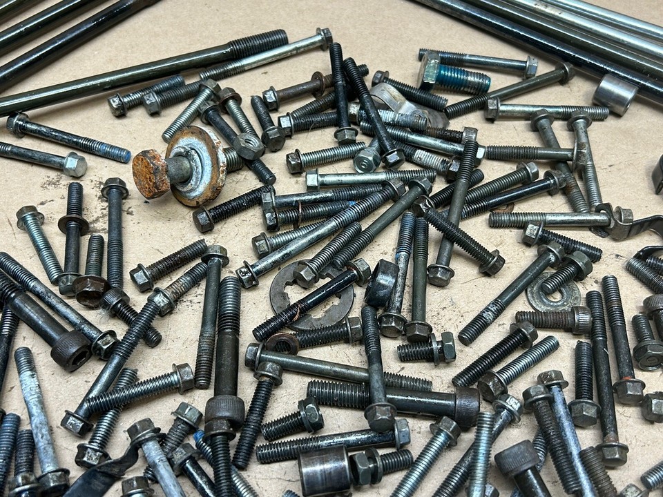 8704 GENUINE YAMAHA WARRIOR 350 MOTOR ENGINE BOLT KIT SEB eBay