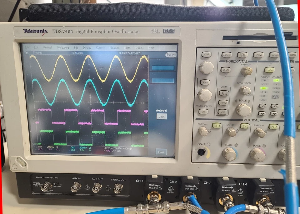 Tektronix TDS 7404 Digital Phosphor Oscilloscope 4Ghz 20GS/s - Image 4 of 4