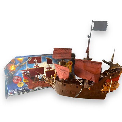 Disney Pirates of the Caribbean On Stranger Tides “Queen Anne's Revenge”  Playset