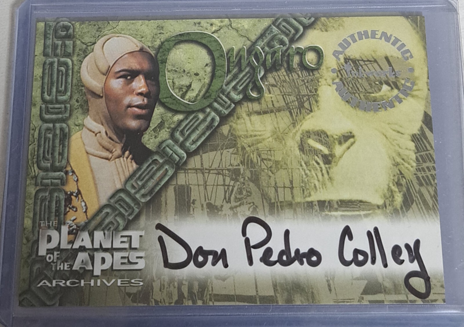 PLANET OF THE APES ARCHIVES AUTOGRAPH SET (5) - Picture 4 of 6