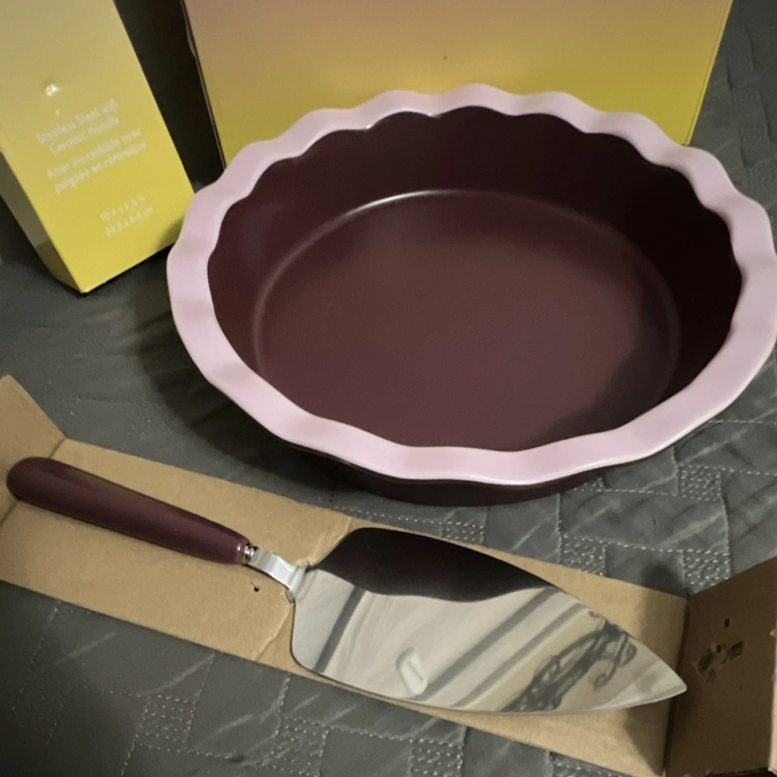 Noon & Moon Cherry Lacquer Ceramic Pie Dish 9" & Pie Server Dishwasher Safe Set