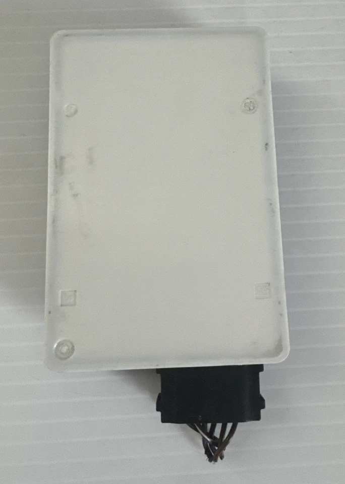 2015-2018 梅赛德斯-奔驰 C300 后盲点雷达传感器 A0009056103 原始设备制造商 K0019 — 第 2/4 张图片