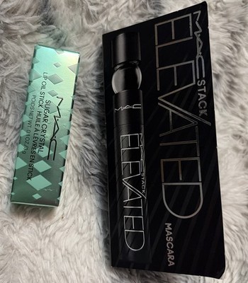 MAC - Sugar Crystal Lip Oil Stick/Holiday - Glisten Up