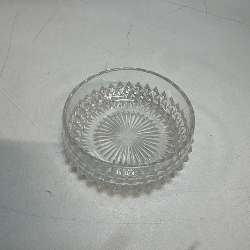 Plat à bibelots vintage Indiana en verre transparent pointe diamant 4"