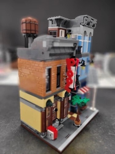 ๐ข 1178PCS Pizza Shop Model โ Street View Building Blocks for Kids! - Picture 3 of 11