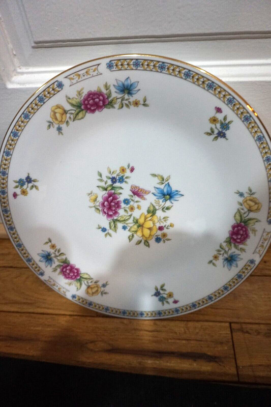 VINTAGE LILING LING ROSE DINNER PLATES YUNG SHEN  SET OF TWELVE