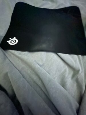 SteelSeries QcK Gaming Mouse Pad - Small Cloth - Optimized For Gaming Sensors