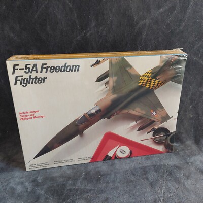 Vintage Testors 1:48 Scale F-5A Freedom Fighter Plane Model Kit - Sealed USA