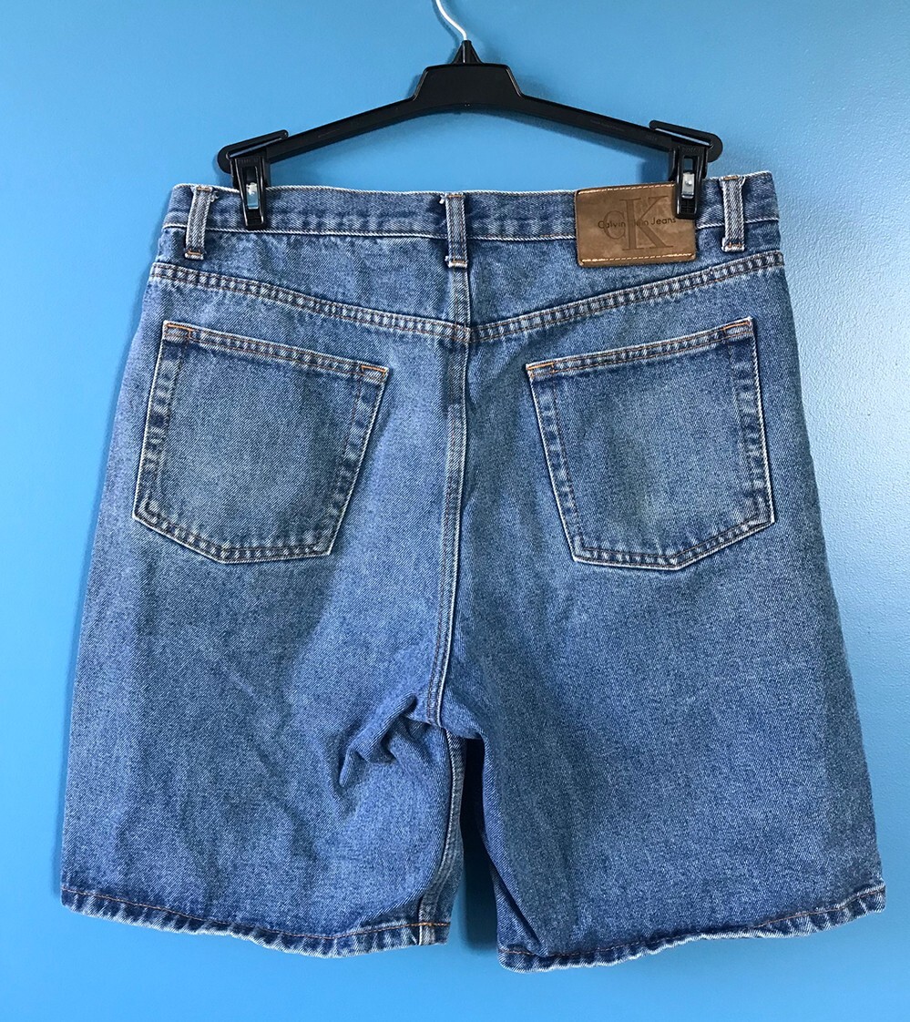 Mens/Womens Vintage Calvin Klein Medium Wash Pocket Jean Denim Shorts  Size 34