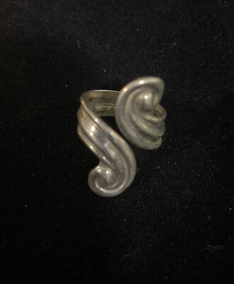 Statement HOB Mexico Modernist sterling Silver 925 ring size 9 /4.1 Grams