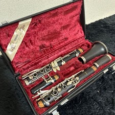 YAMAHA YCL-452 Clarinet with Hard Case and Accessories
